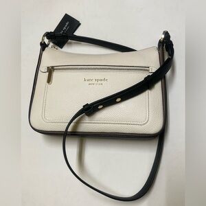 Kate Spade Elegant Leather Shoulder Bag